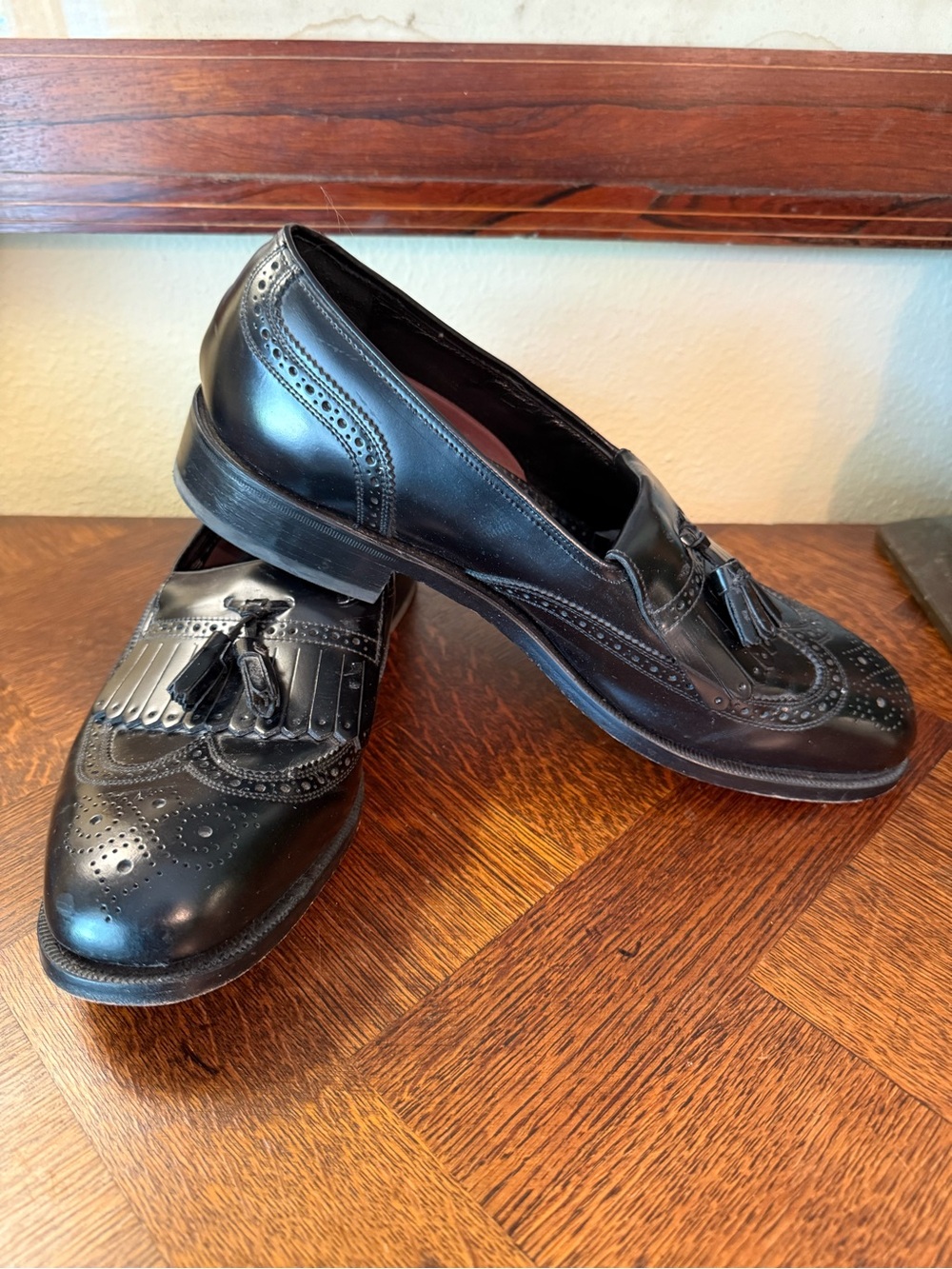 Florsheim Black Leather Tassel Kiltie Wingtip Loafers